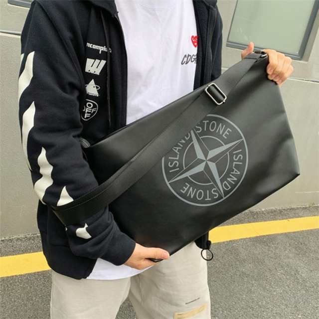 ストーンアイランド STONE ISLAND 大容量メッセンジャーバッグの通販は 